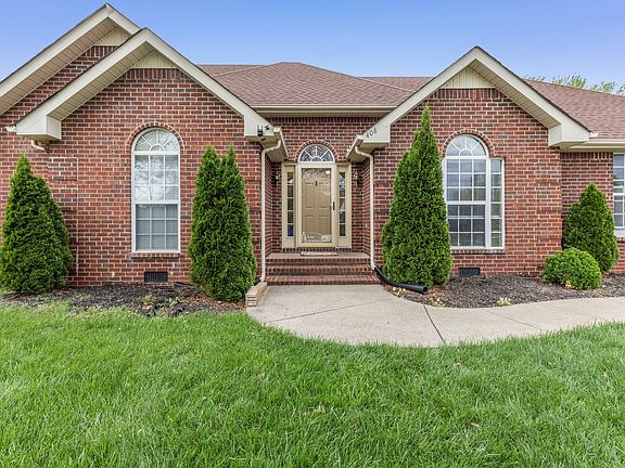 3rd image of 408 Sandi Ct