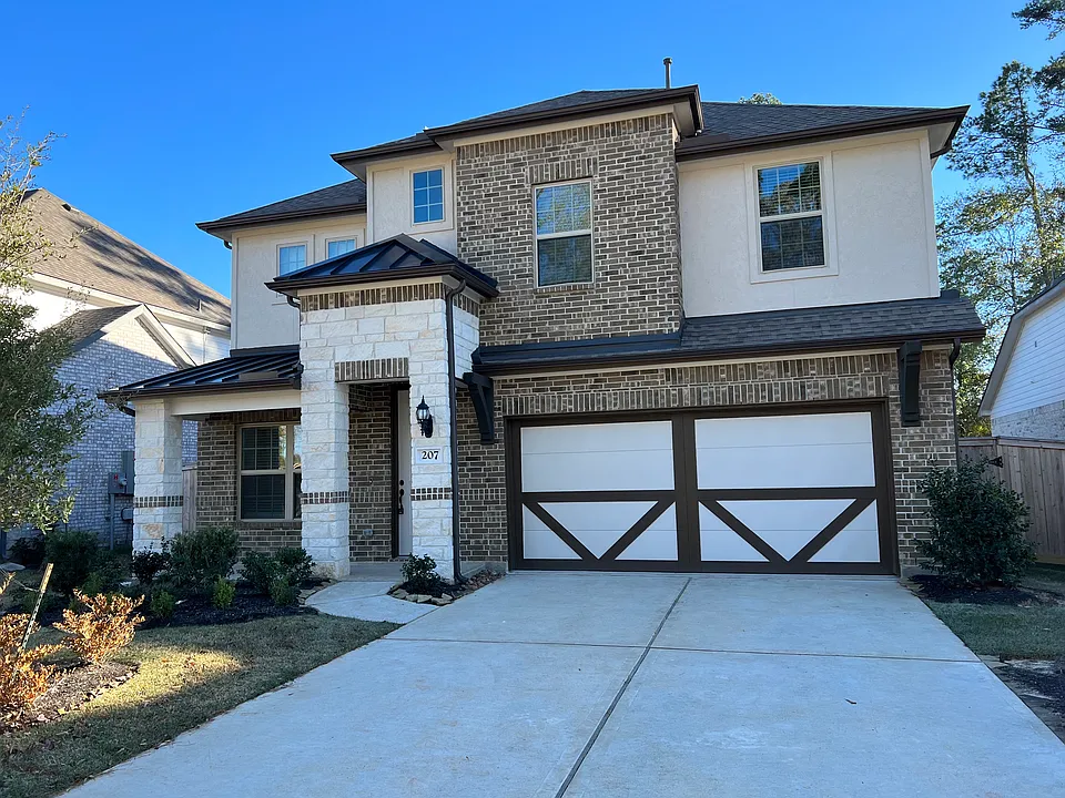 207 Scarlet Maple Way