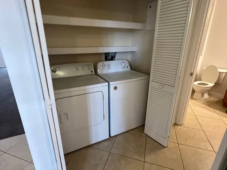 940 Spring Park St #12 — Photo 9
