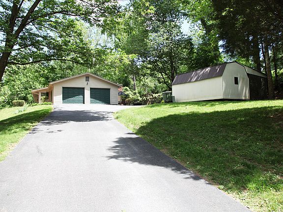 4th image of 1840 Tucker Ln