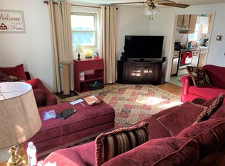 160 Bennett Rd, Mount Hope, WV 25880