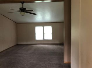 120 Hufnagel Dr #A, Clinton, PA 15026