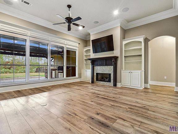5th image of 17980 Villa Lake Ave