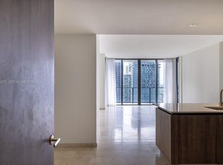 68 SE 6th St APT 2404, Miami, FL 33131
