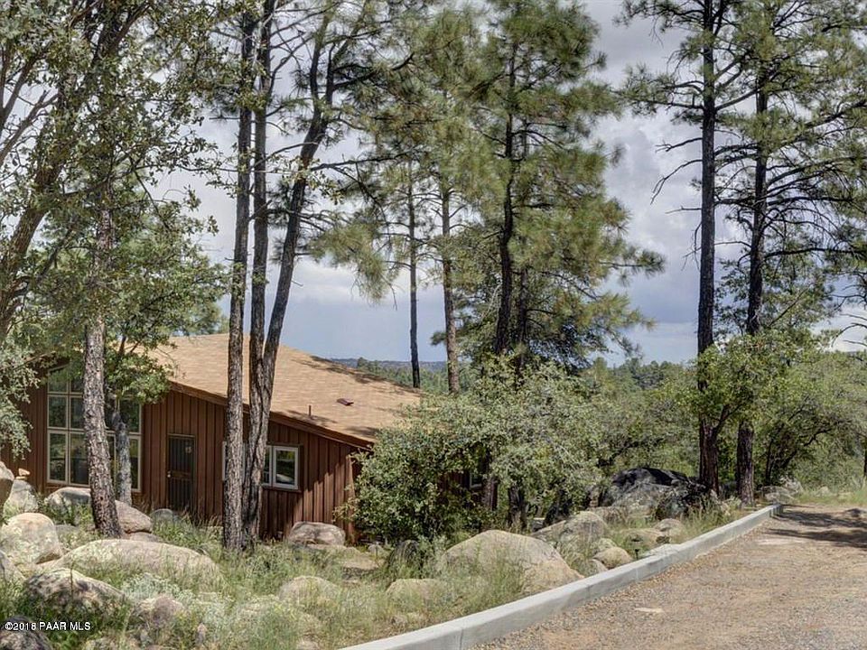 1st image of 836 S Boulder Dr