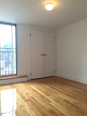 Rented by P Management | media 26