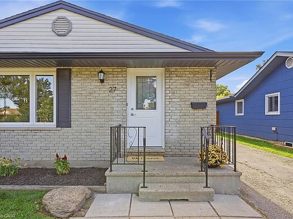 2nd image of 27 Appalachian Cres