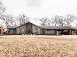 14 Meadowbrook Ln, West Memphis, AR 72301