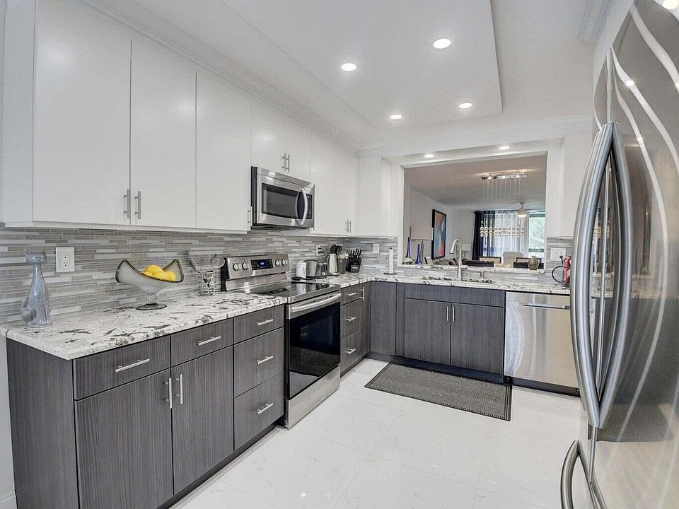 1st image of 15461 Pembridge Drive #201