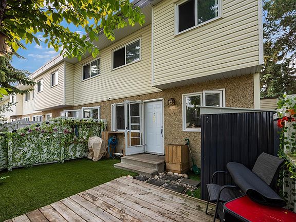 4th image of 16428 109th St NW #105