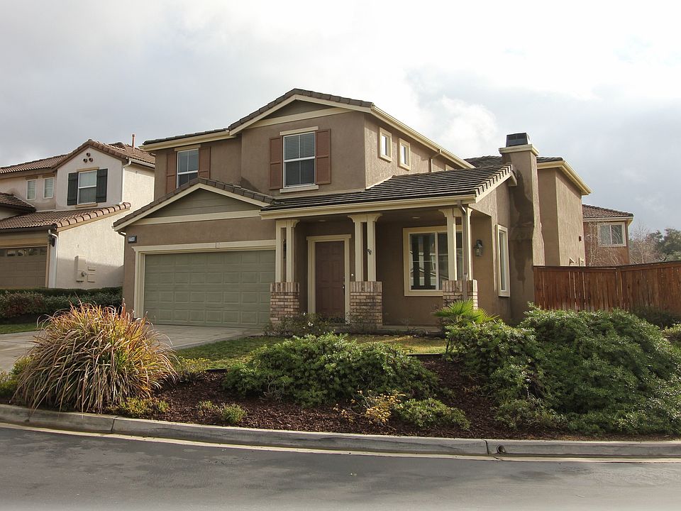 culdesac & corner lot!