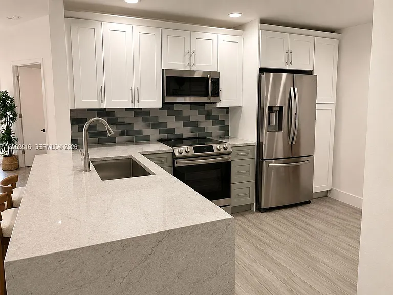 4926 SW 32nd Ave #136 — Photo 5