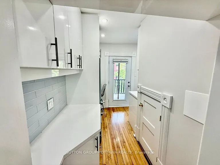 149 Saint Andrew St #2A — Photo 15