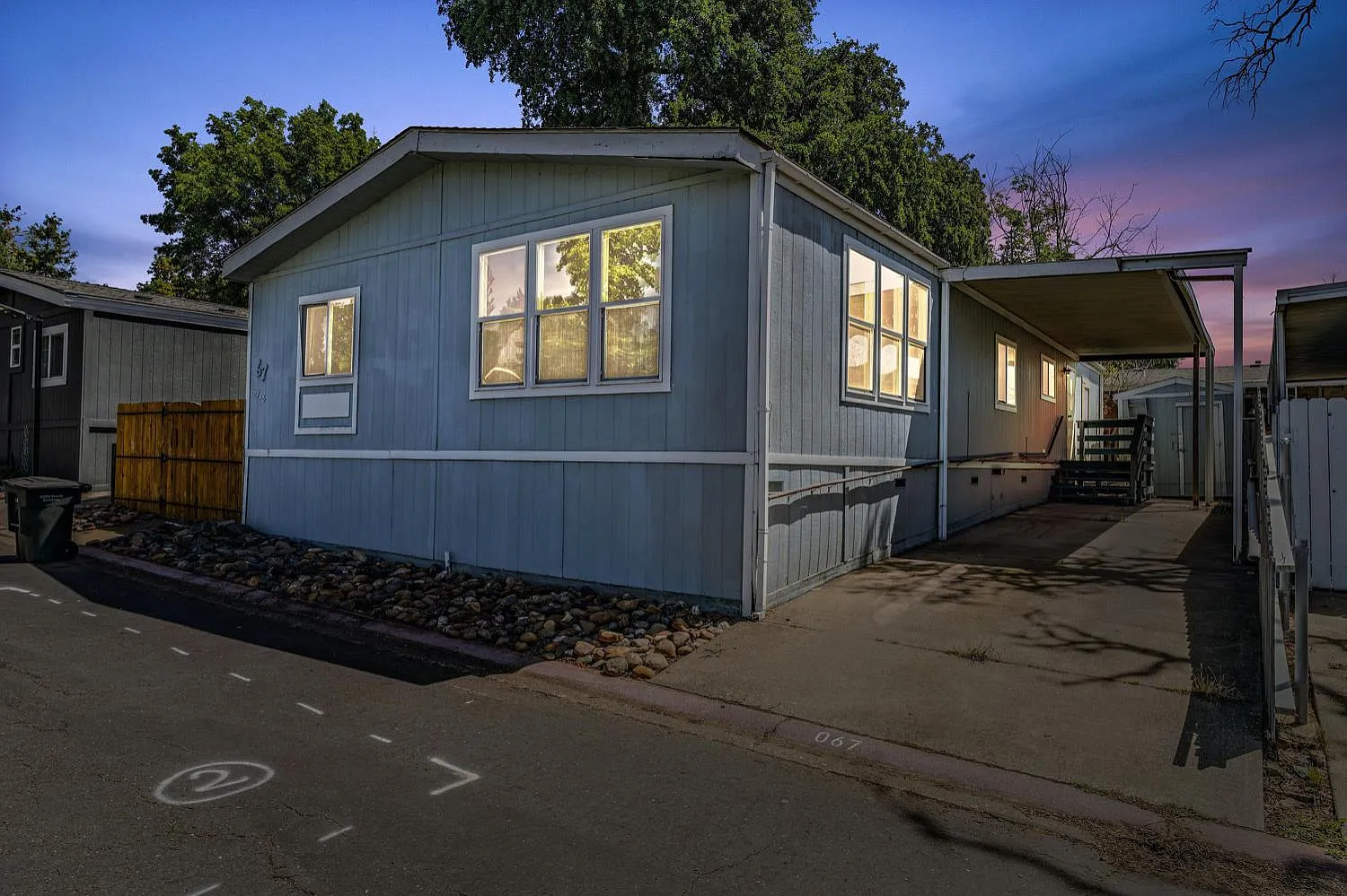 5928 Oak Dr photo 1