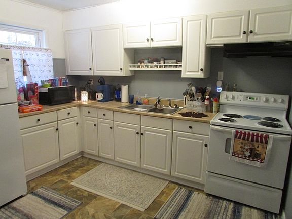 3rd image of 2752 Harper Rd