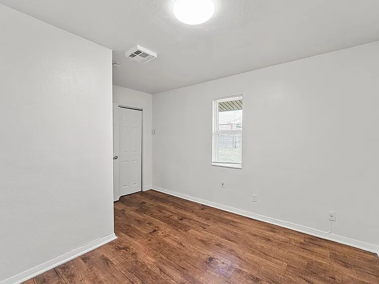 Metro Apartments At Bethalto — Photo 26