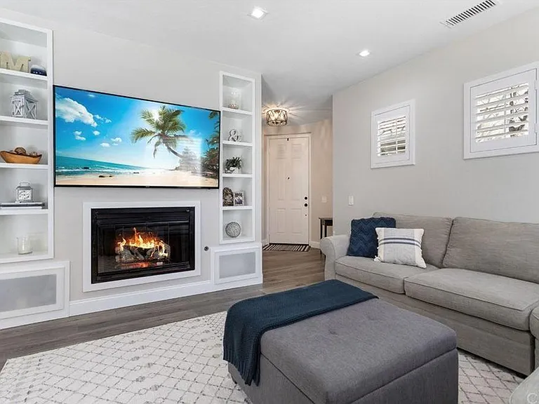 22 Fieldhouse — Photo 17