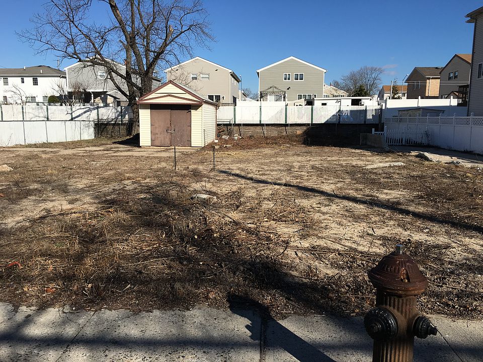 2nd image of 337 Hunter Ave