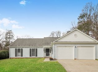 6728 River Hills Dr, Greensboro, NC 27410