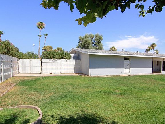 4th image of 413 Redondo Dr W