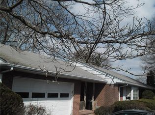 1 Trinity Pl, Spring Valley, NY 10977