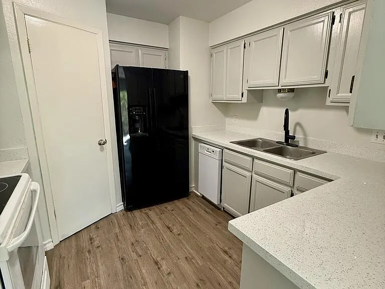 2101 El Dorado Ave — Photo 17