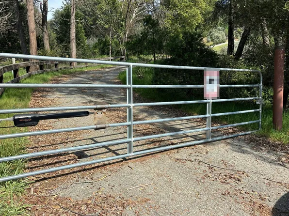 33213 Linson Rd, Tollhouse, CA 93667