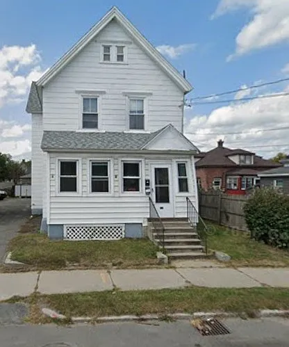 2 bed, $1,300 — Photo 1