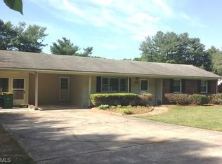 5846 Marty Ln, Clemmons, NC 27012