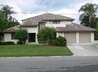 28 Eleuthera Dr, Ocean Ridge, FL 33435