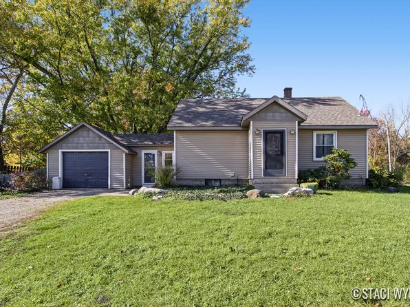 4163 144th Ave, Holland, MI 49424