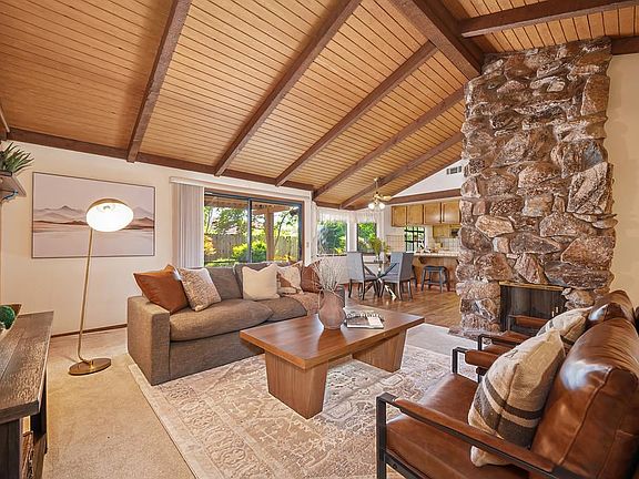 4th image of 1106 Nob Hill Ct