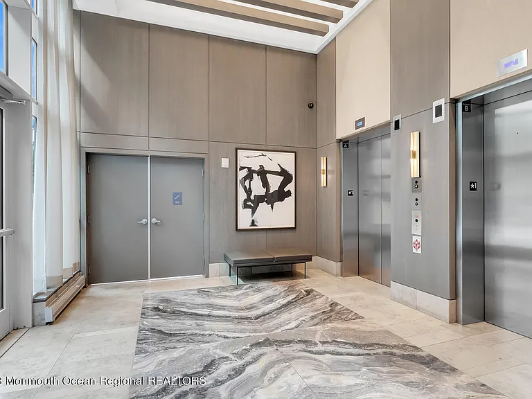 20 Melrose Ter #206 — Photo 28