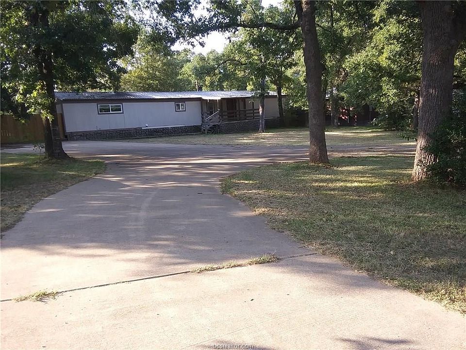 1st image of 4524 Merlin Dr
