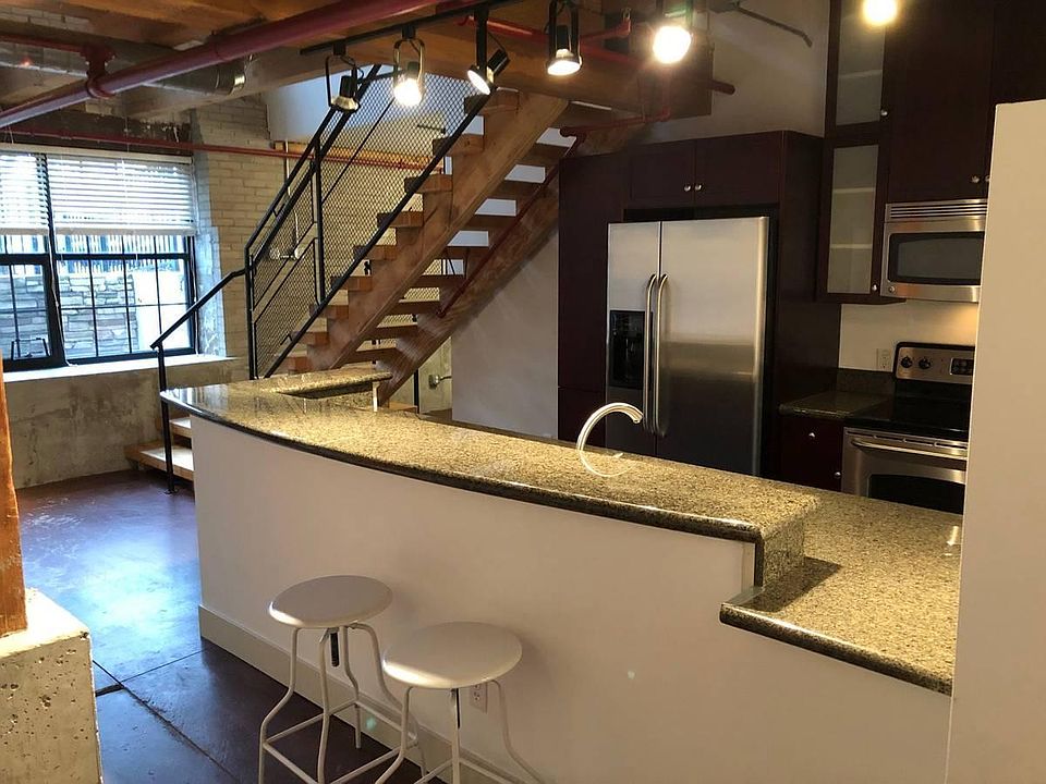 1st image of 533 Columbia Ave APT 176