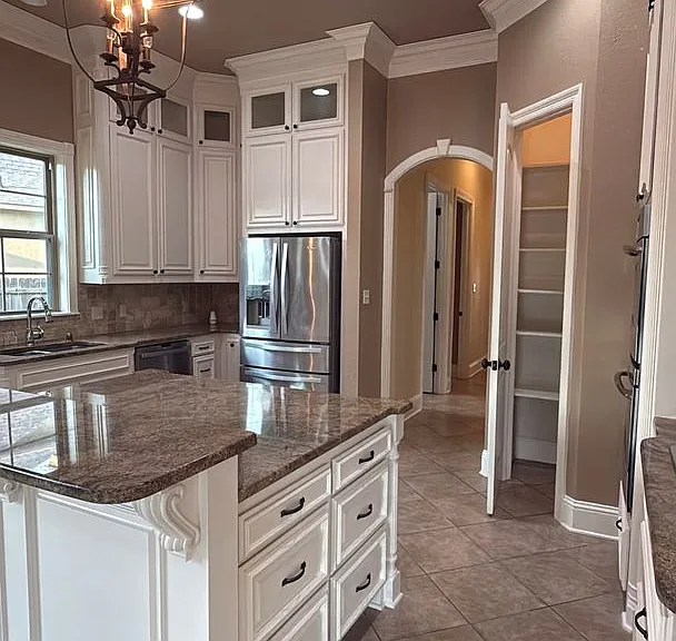 9572 Rochel Dr — Photo 72