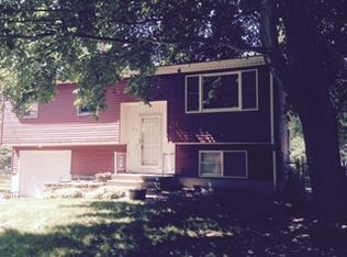 25 Vermont Dr, Oakdale, CT 06370