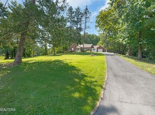 800 Brown Mountain Loop Rd, Knoxville, TN 37920