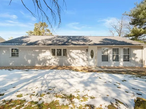 131 Ridgewood Rd, Coraopolis, PA 15108