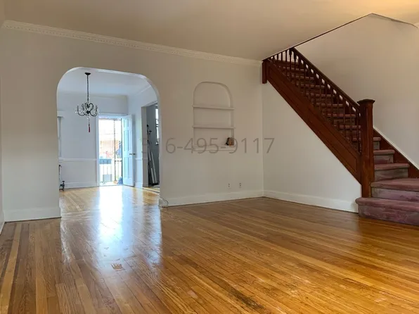 3131 76th St, East Elmhurst, NY 11370