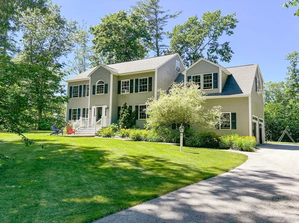 4 Shady Woods Lane, Kennebunk, ME 04043