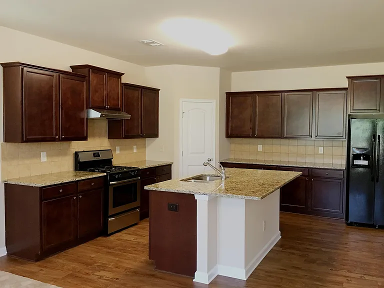 2452 Turnbury Glen Walk — Photo 4