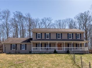 850 Chesterfield Rd, Oakdale, CT 06370