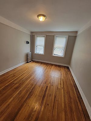3rd image of 422 E 17th St APT 1B