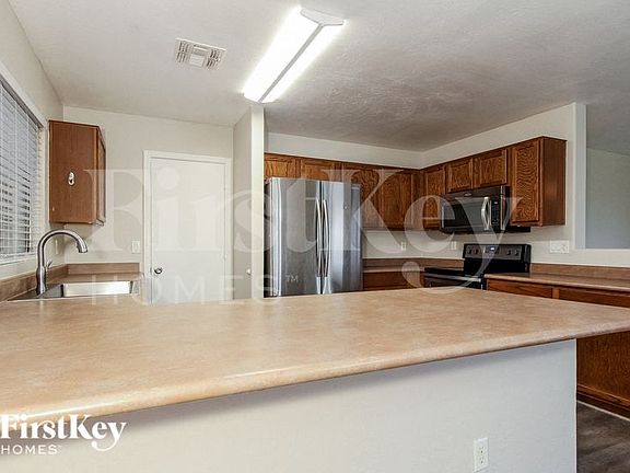 5th image of 11057 E Abilene Ave
