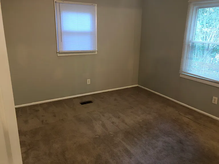 105 Julia St — Photo 14