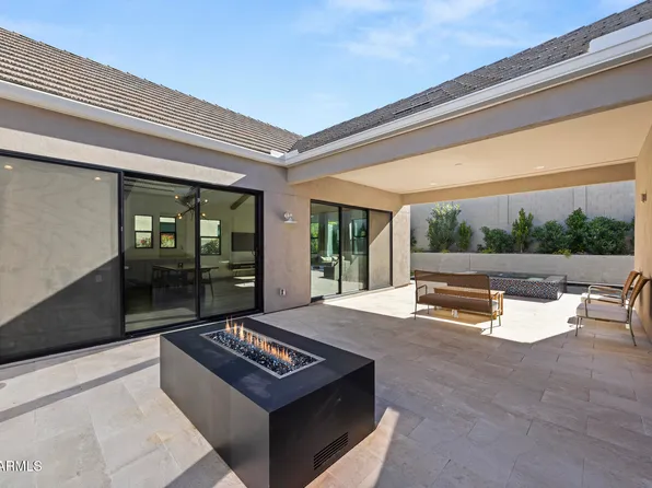 713 E KACHINA Trail, Phoenix, AZ 85042