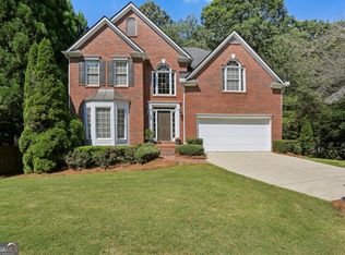 8030 Sandorn Dr, Roswell, GA 30075