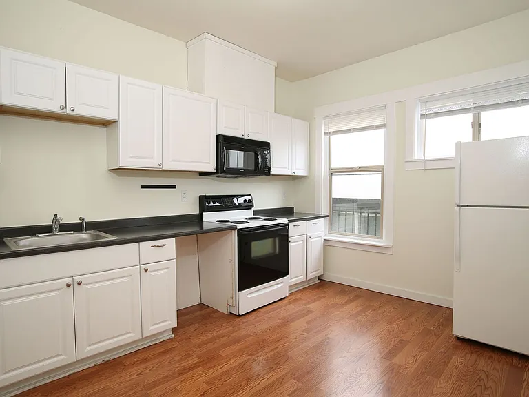 Fairmont Cherry Hill — Photo 12