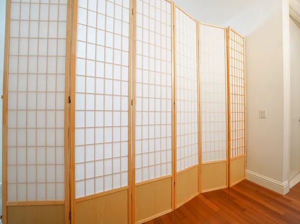 88 Greenwich Street image 4 of 10